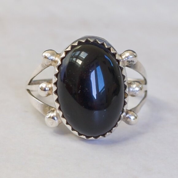 Sterling Onyx Ring with Split Triple Shank — Size 8 - Picture 8 of 11